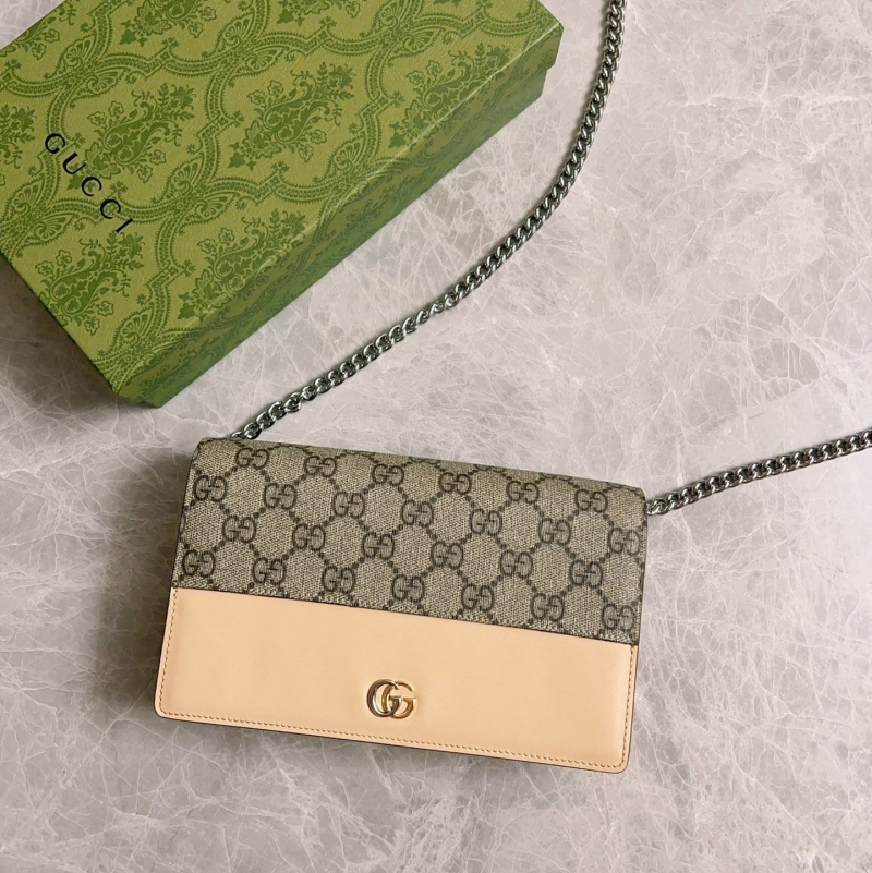 G*u*i wallets & purse